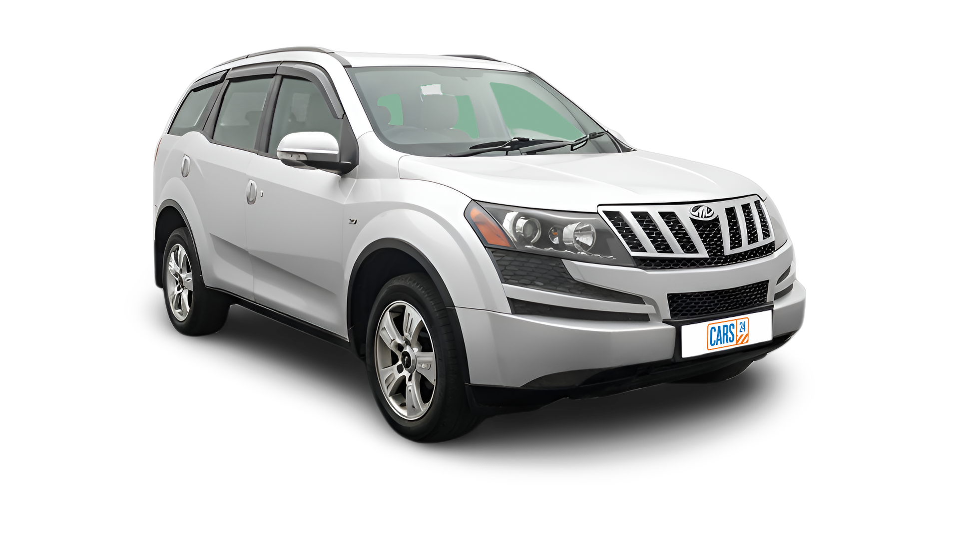 Mahindra XUV500-img